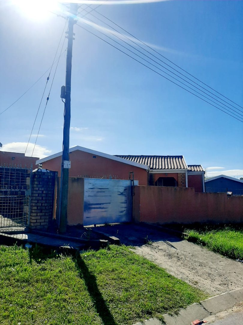4 Bedroom Property for Sale in Mdantsane Nu 11 Eastern Cape